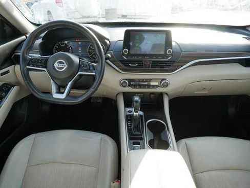 Certified 2020 Nissan Altima 2.5 Platinum image 13