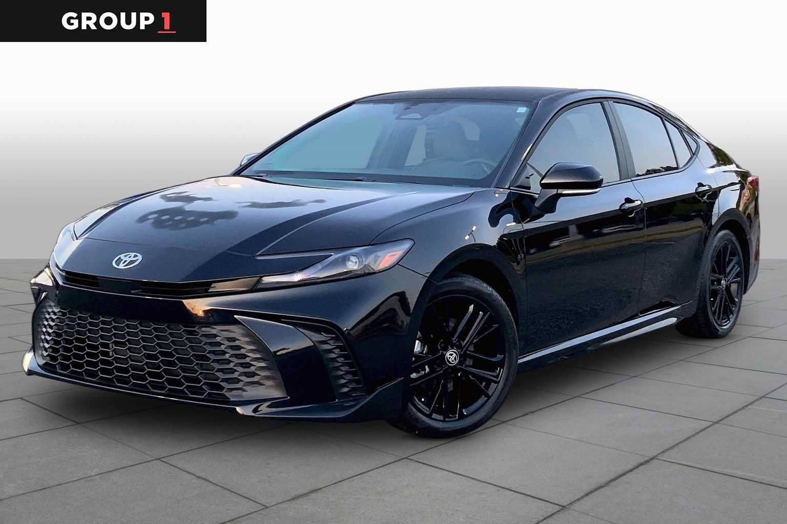 Used 2026 Toyota Camry SE w/ Convenience Package FWD image 1