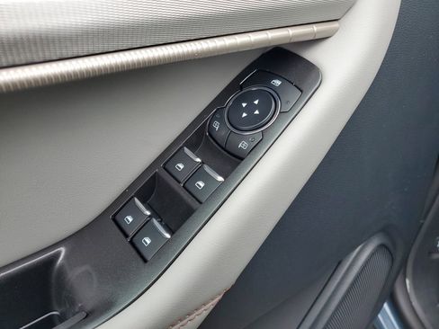 New 2026 Ford Explorer Active w/ Active Comfort Package image 25