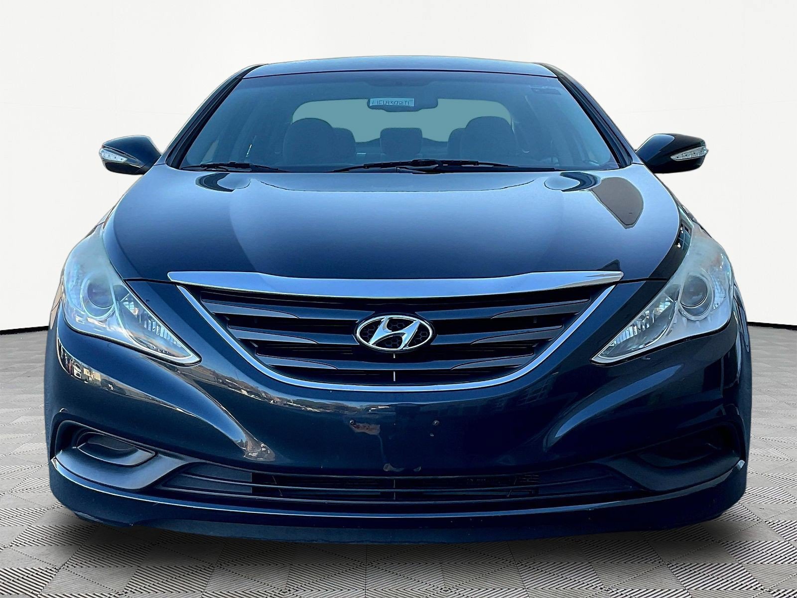 Used 2014 Hyundai Sonata GLS w/ Popular Equipment Group 2 FWD image 2