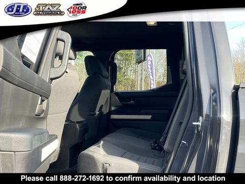 Used 2024 Toyota Tacoma TRD Sport image 11