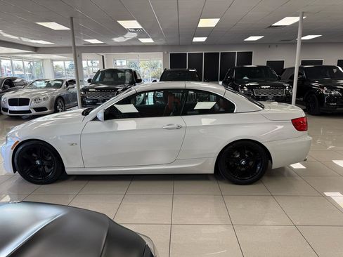 Used 2013 BMW 328i Convertible w/ M Sport Pkg image 7