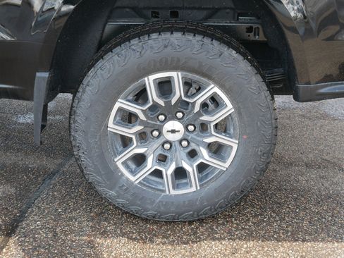 New 2026 Chevrolet Colorado Z71 w/ Technology Package image 3