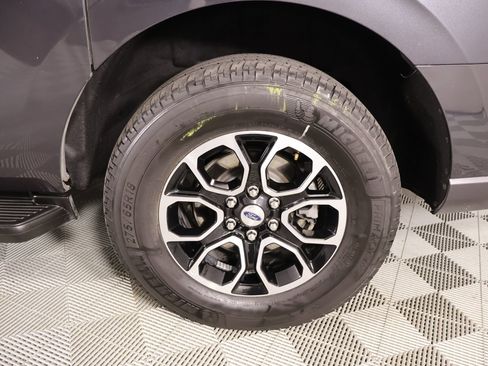 Used 2024 Ford Expedition Max XLT image 21