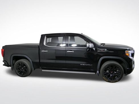 Used 2021 GMC Sierra 1500 Denali w/ Denali Carbonpro Edition AWD/4WD image 2