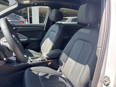 Used 2025 Audi Q3 2.0T Premium w/ Convenience Package image 13