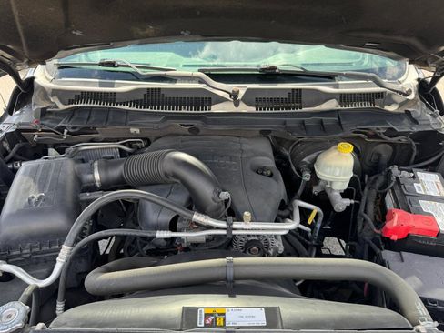 Used 2015 RAM 1500 Express image 23
