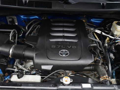 Used 2018 Toyota Tundra SR5 image 32