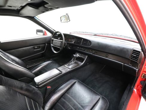 Used 1986 Porsche 944 Coupe image 22