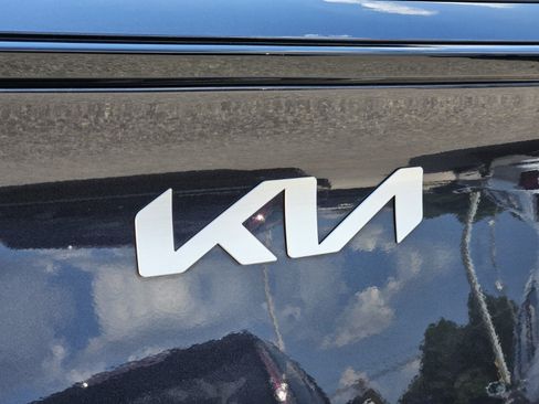 Used 2026 Kia Sportage EX w/ EX Panorama Roof Package FWD image 15