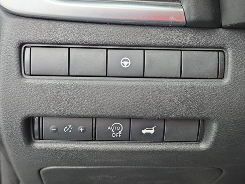 Certified 2023 Nissan Rogue SV w/ SV Premium B Package FWD image 25