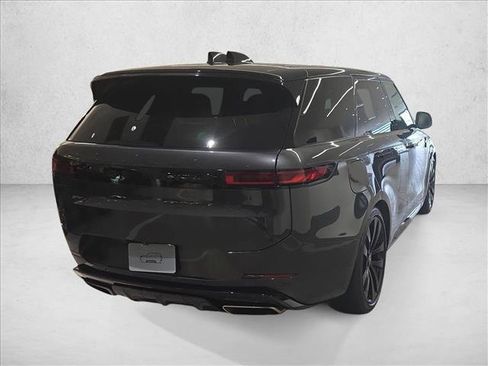 Used 2024 Land Rover Range Rover Sport Dynamic SE AWD/4WD image 5