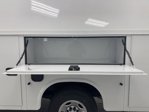 New 2026 Chevrolet Express 3500 w/ Power Convenience Package RWD image 24