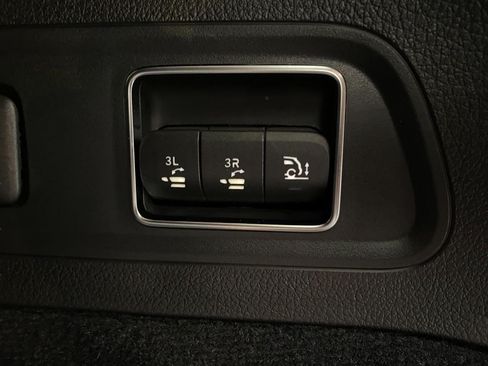 New 2026 Mercedes-Benz GLS 450 4MATIC image 45