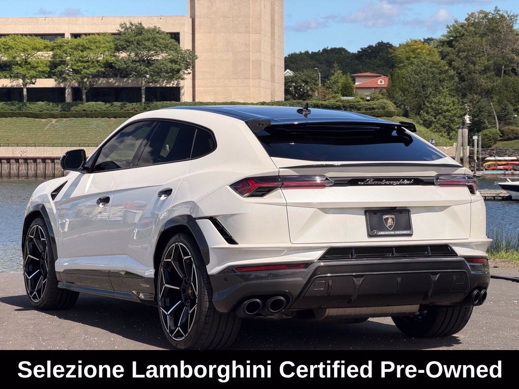 Used 2024 Lamborghini Urus Performante AWD/4WD image 3