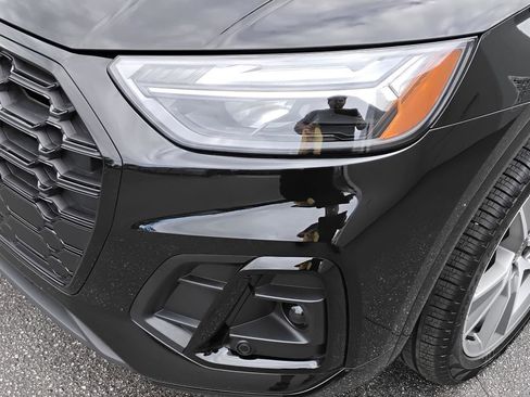 Certified 2025 Audi Q5 2.0T Premium w/ Convenience Plus Package image 7