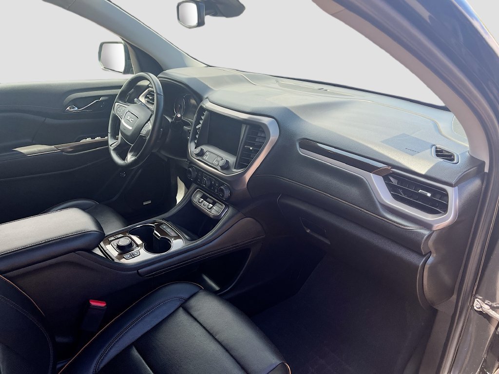 Used 2023 GMC Acadia AT4 w/ Technology Package AWD/4WD image 30