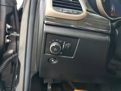 Used 2014 Jeep Grand Cherokee Overland RWD image 35