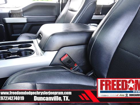 Used 2019 Ford F250 Lariat w/ Lariat Ultimate Package AWD/4WD image 36