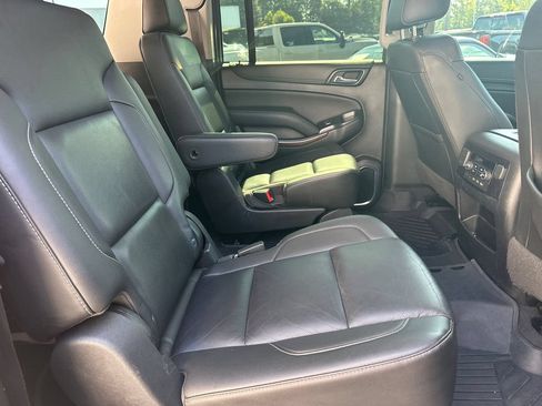 Used 2019 GMC Yukon XL SLT w/ Premium Edition RWD image 16