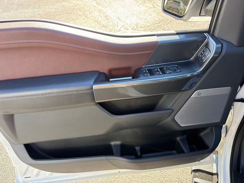 Used 2022 Ford F150 Lariat w/ Equipment Group 502A High image 11