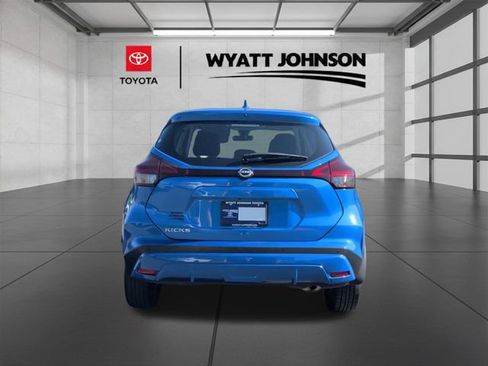 Used 2024 Nissan Kicks S w/ Interior Electronics Package FWD image 4