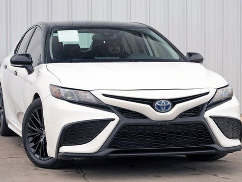 Used 2022 Toyota Camry Nightshade image 2