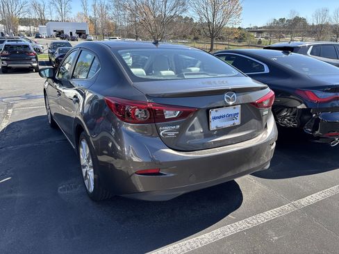 Used 2017 MAZDA MAZDA3 Grand Touring w/ Premium Equipment Package image 19