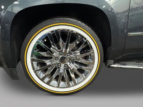 Used 2019 GMC Yukon Denali w/ Open Road Package image 29