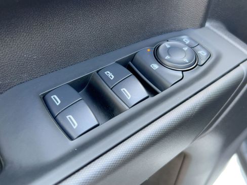 Certified 2024 Chevrolet Silverado 1500 Custom image 21