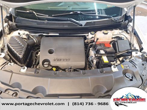 Used 2023 Chevrolet Traverse LT w/ LPO, Floor Liner Package image 25