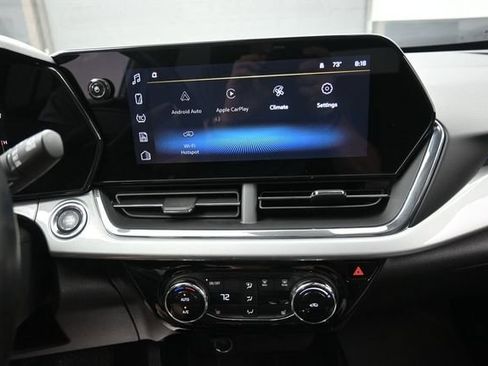 Used 2025 Chevrolet Trax LT w/ Driver Confidence Package FWD image 10
