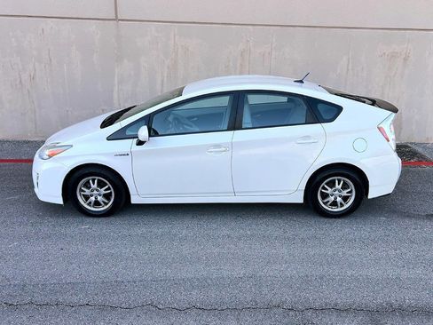 Used 2010 Toyota Prius Five image 21