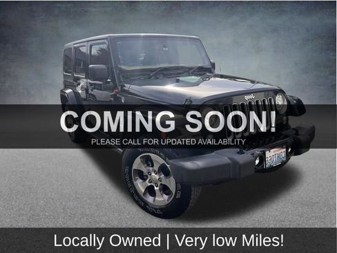 Used 2018 Jeep Wrangler Unlimited Sahara w/ Connectivity Group image 1