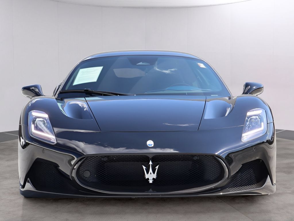 Used 2023 Maserati MC20 Coupe RWD image 2