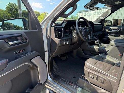 Used 2025 GMC Sierra 1500 AT4X AWD/4WD image 7