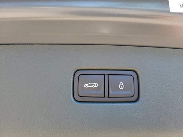 Certified 2026 Genesis GV80 2.5T RWD image 7
