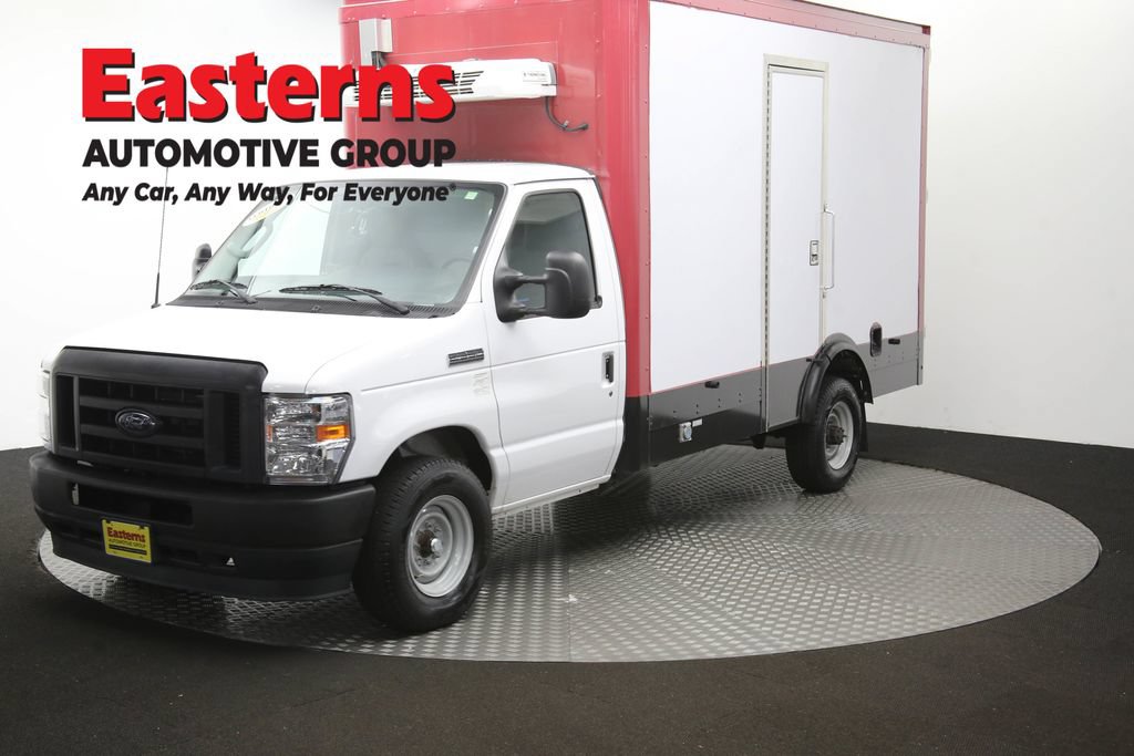 Used 2023 Ford E-350 and Econoline 350 Super Duty w/ Power Windows & Locks Group RWD image 55