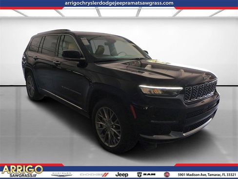 New 2025 Jeep Grand Cherokee L Summit w/ Advanced Protech Group IV image 1
