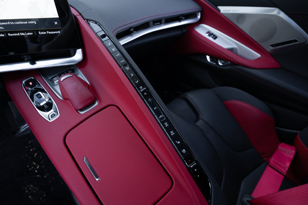 Used 2023 Chevrolet Corvette Stingray Preferred Cpe w/ Z51 Performance Package RWD image 33
