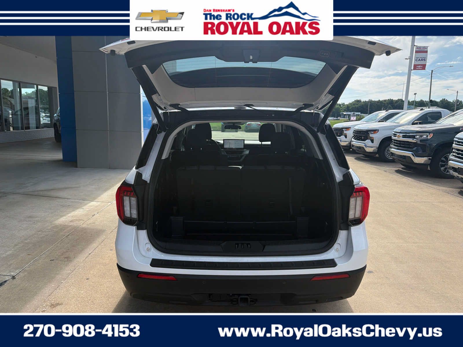 Used 2025 Ford Explorer Active RWD image 5