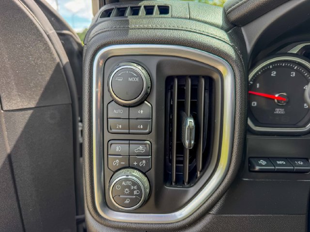 Used 2021 Chevrolet Silverado 3500 High Country w/ Technology Package AWD/4WD image 20
