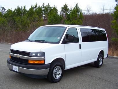Used 2017 Chevrolet Express 2500 LT w/ LT Preferred Equipment Group