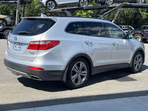 Used 2015 Hyundai Santa Fe Limited w/ Option Group 04 FWD image 13