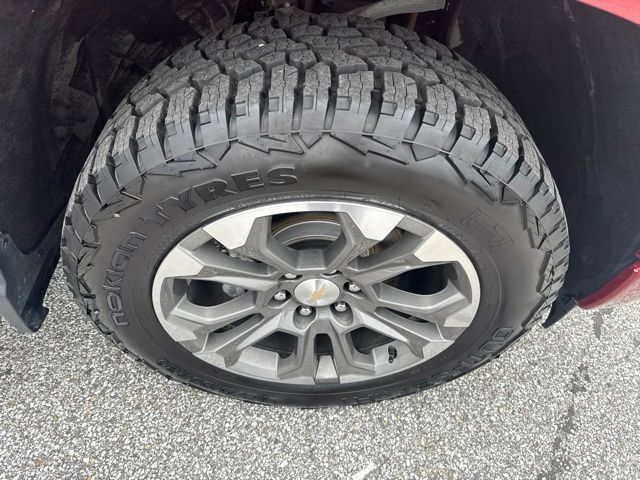 Certified 2022 Chevrolet Silverado 1500 High Country w/ Z71 Off-Road Package AWD/4WD image 9