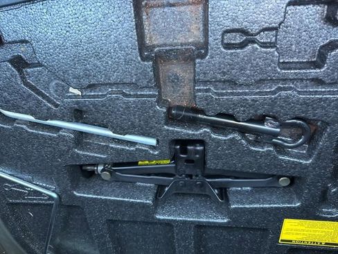 Used 2014 Lexus ES 350 w/ Luxury Package image 22