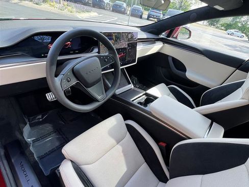 Used 2026 Tesla Model S Plaid image 12