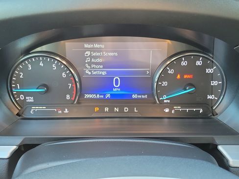 Used 2023 Ford Explorer XLT image 31