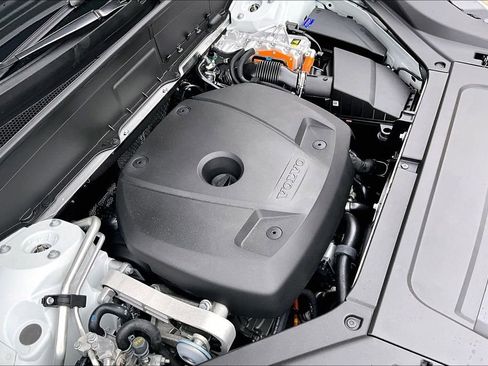 New 2026 Volvo XC90 T8 Plus AWD/4WD image 39