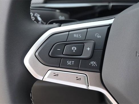 New 2025 Volkswagen Atlas Cross Sport SEL image 11